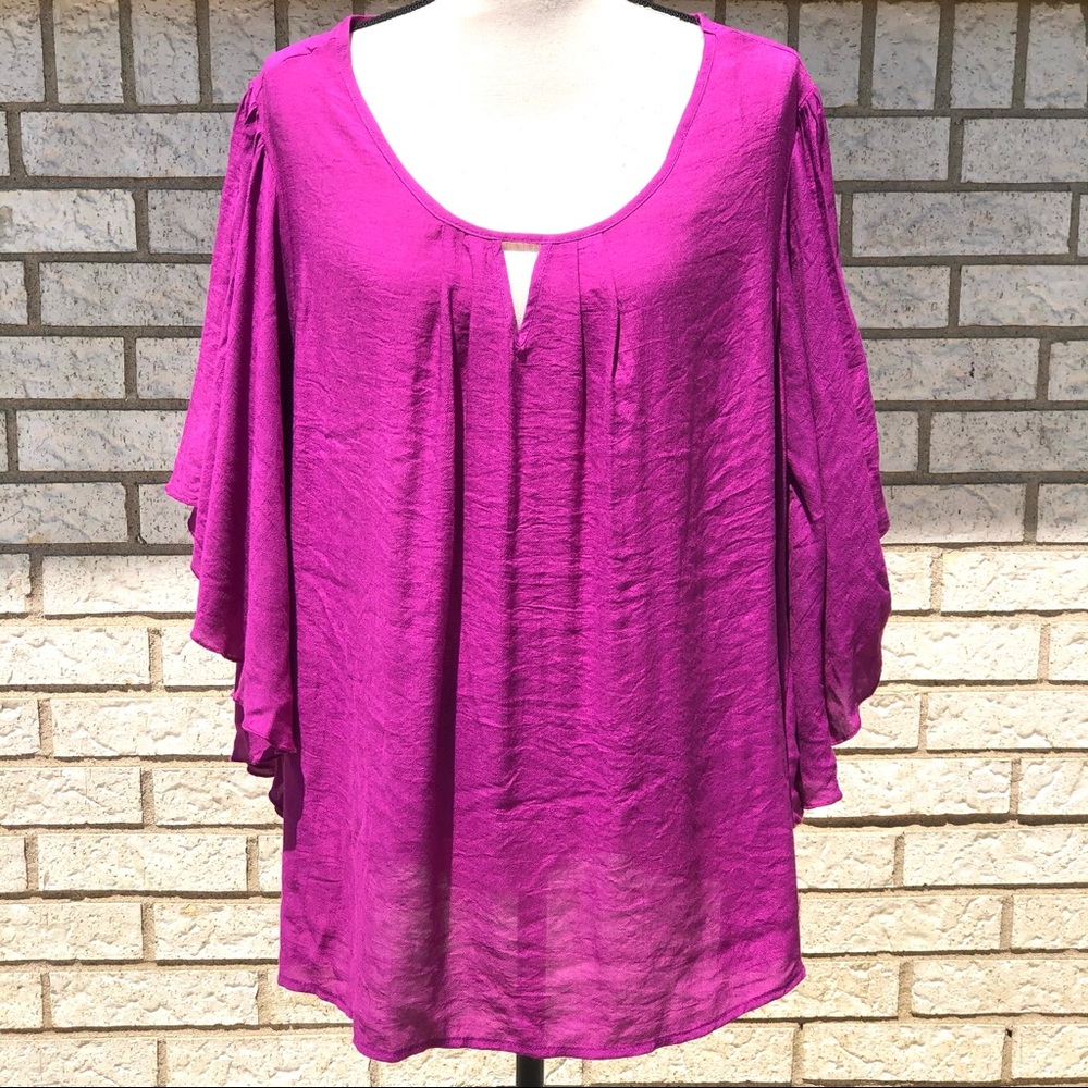 Dressbarn Woman’s Angel Sleeve 2X Purple Front Keyhole Blouse
